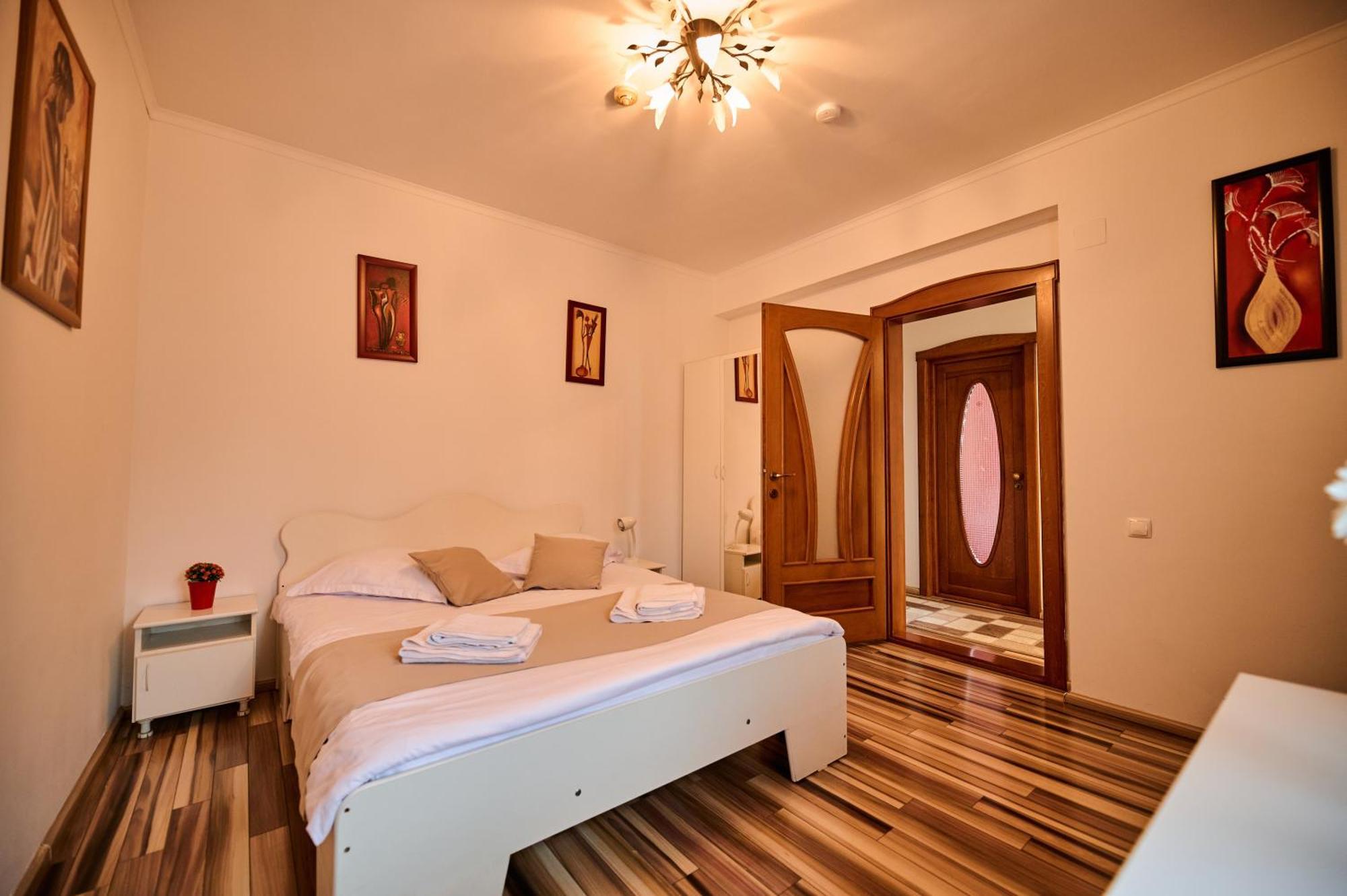 Pensiunea Kenza Târgu-Mureş Exterior foto